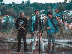 Powerslide, el trío de Nairobi (Kenya) con un mensaje de paz | Tropical Punk Records