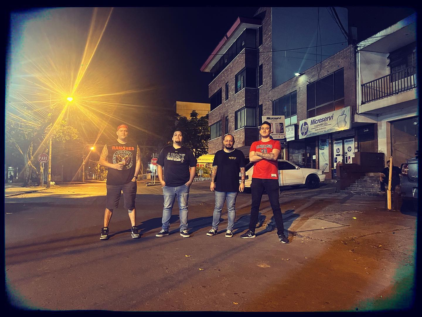 D-Ambulantes vuelve a deleitar con su música, esta vez con su nuevo álbum titulado, Inflexión.