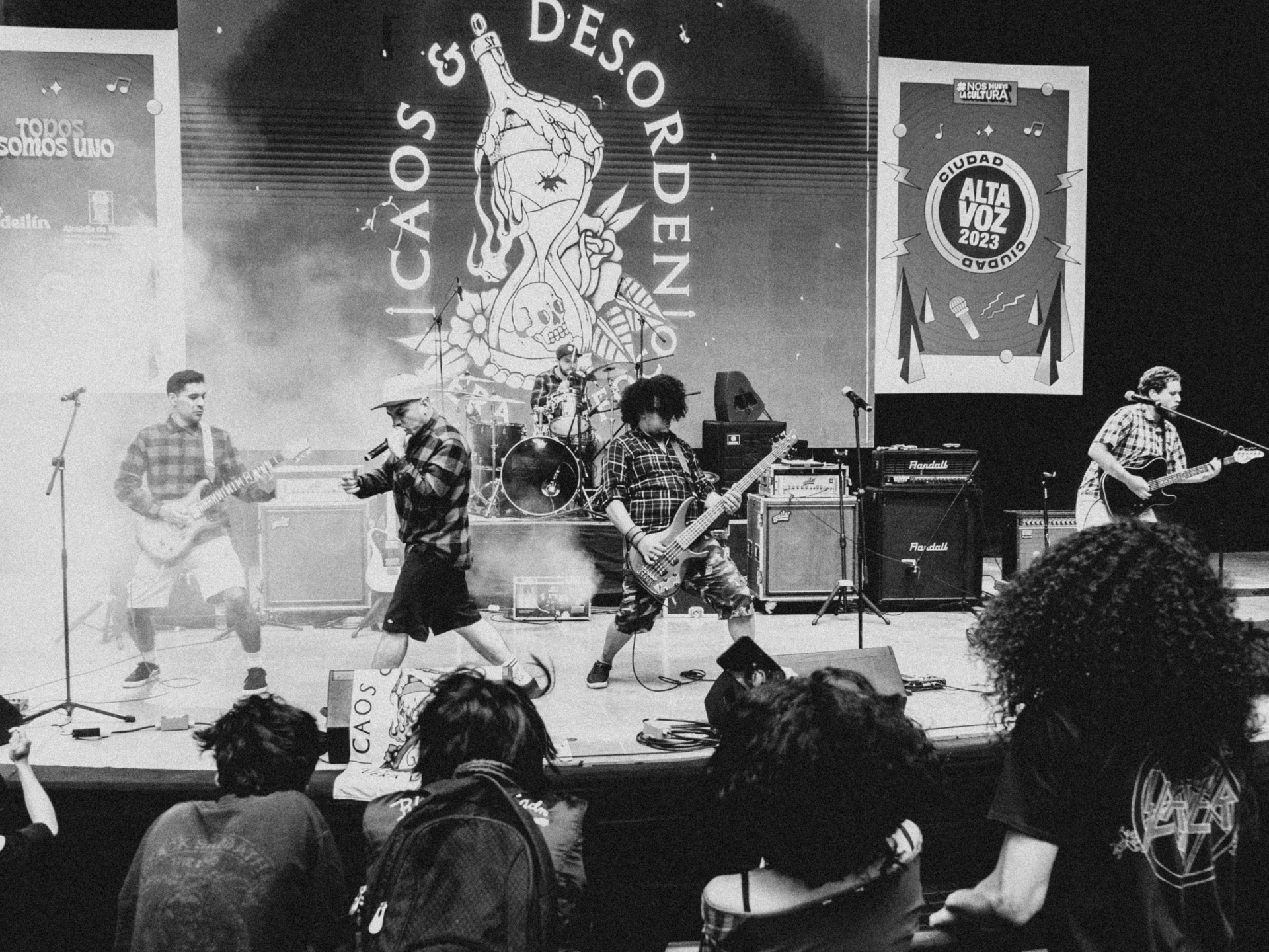 Fuera de Foco lanza su nuevo sencillo "Cerdos Hambrientos" en colaboración con Juan "Coco" López, distribuido por Tropical Punk Records