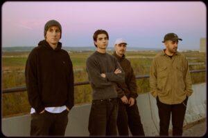 Roaming In My Head, Pop Punk de Sevilla lanza "Santuario" - Tropical Punk Records